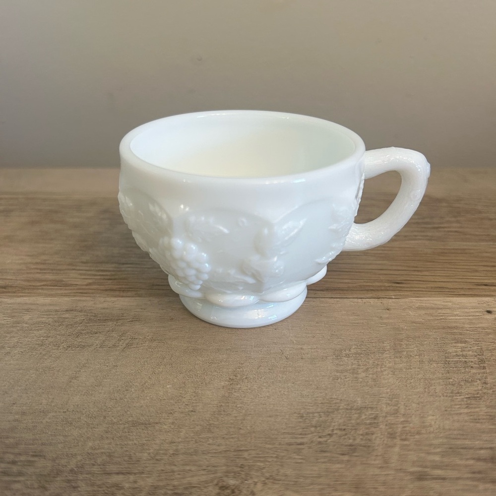 Westmoreland Paneled Grape Milk Glass Punch Cup Vintage‎ 1 Pc